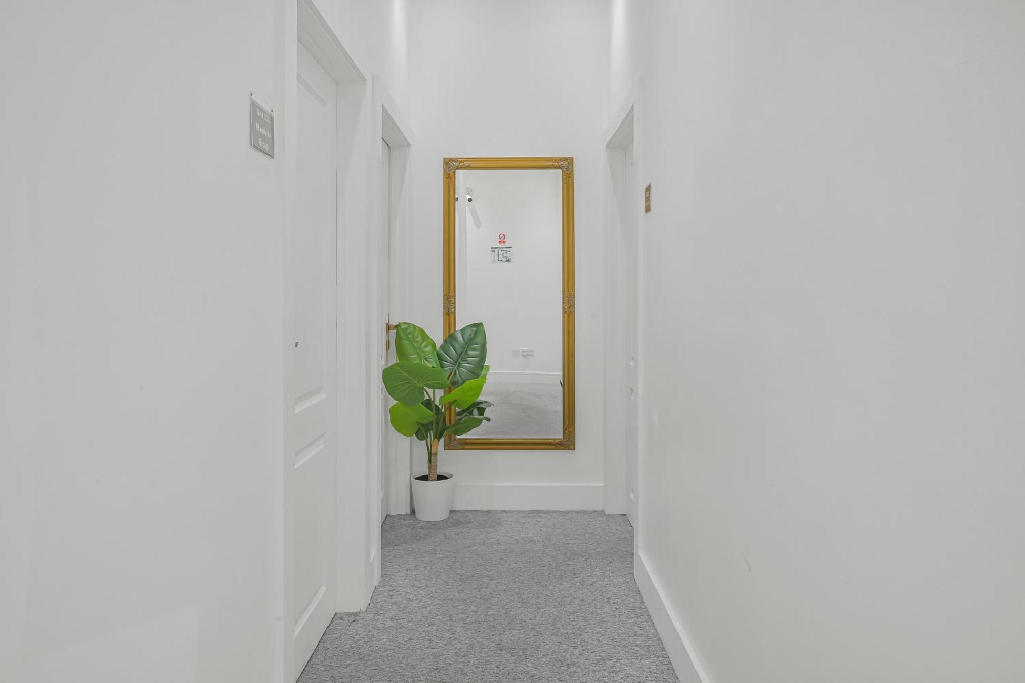 64 Hotel London