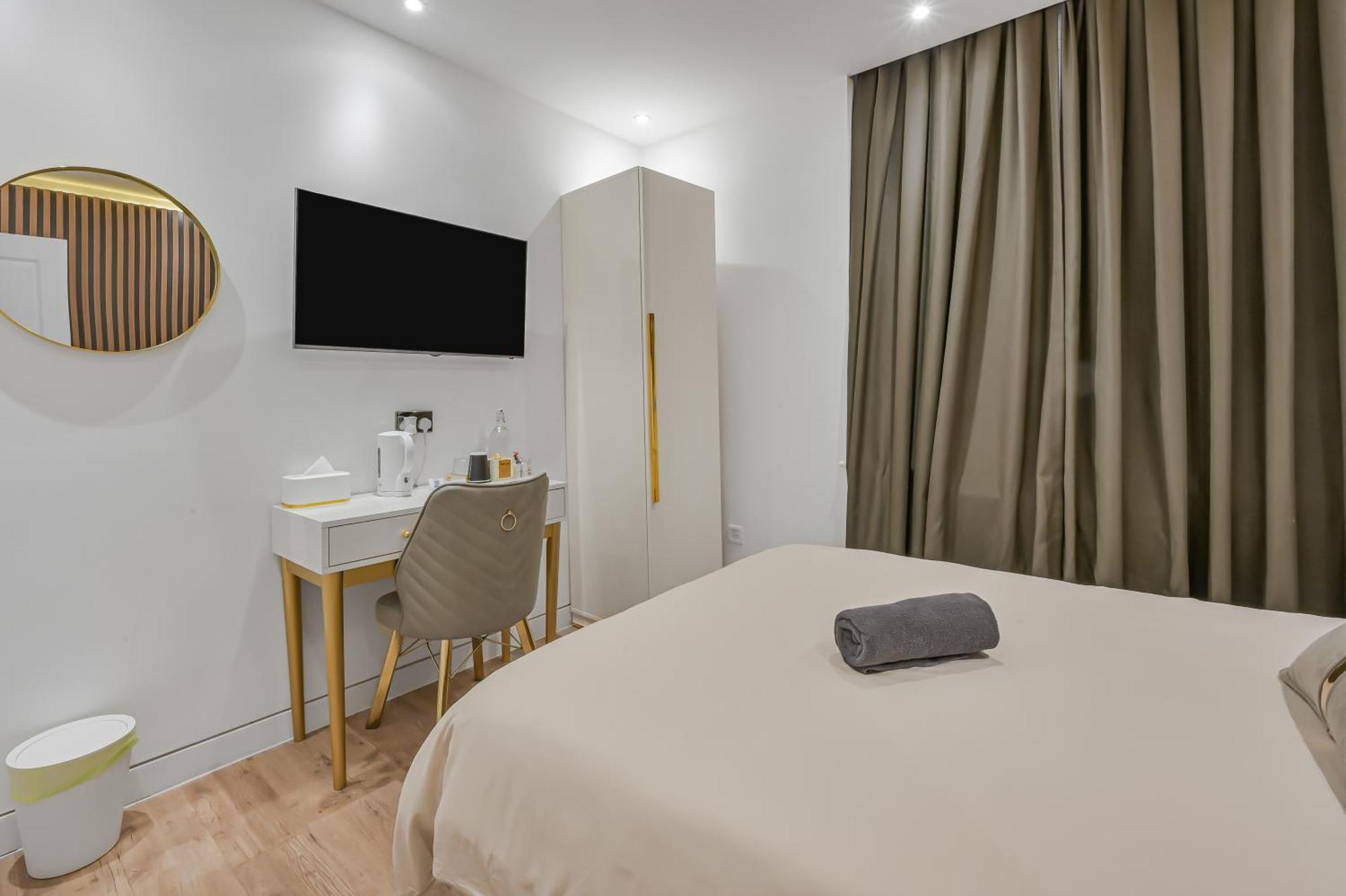 Hotel 64
